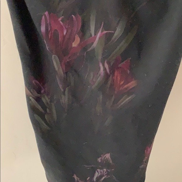 Lululemon tank top - Picture 2 of 4